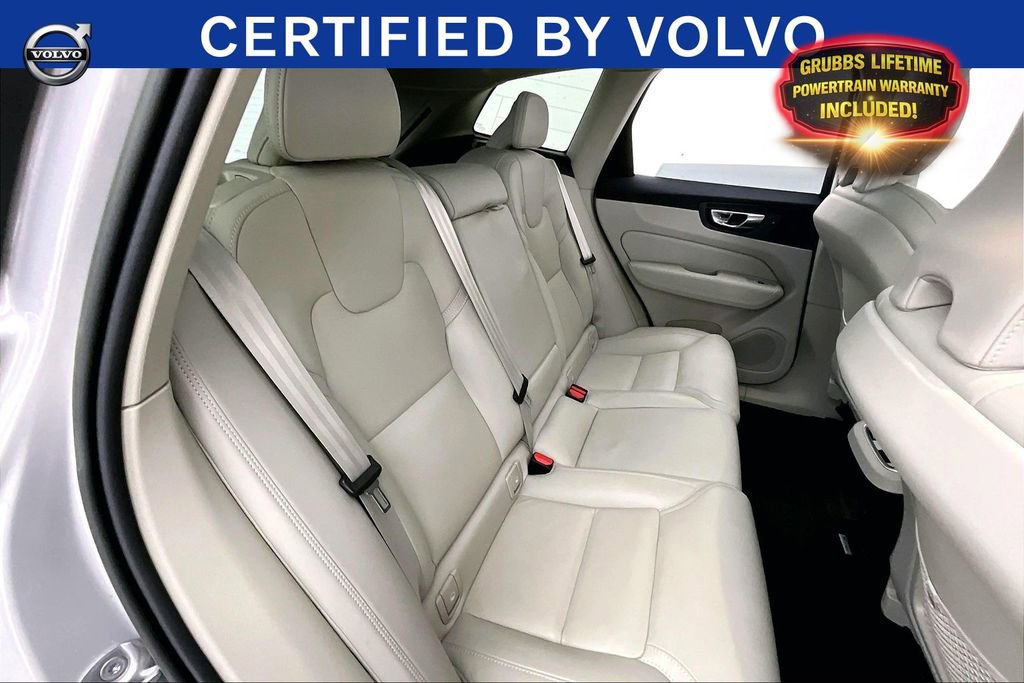 Used 2023 Volvo XC60 B5 Ultimate AWD/4WD image 35