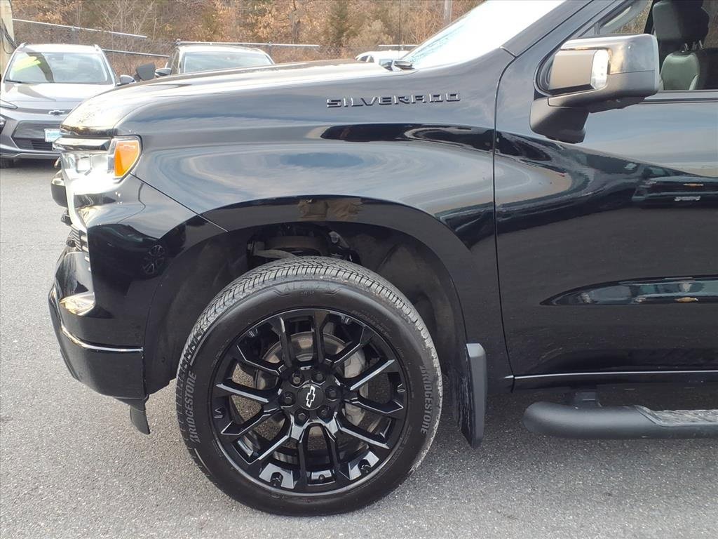 Used 2023 Chevrolet Silverado 1500 RST w/ Convenience Package II image 7