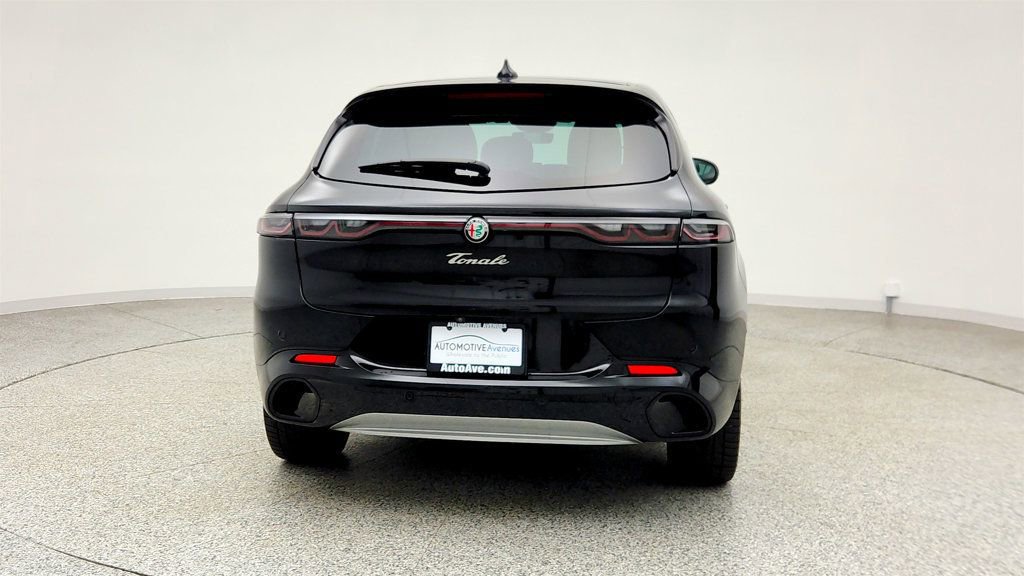 Used 2024 Alfa Romeo Tonale Ti w/ Premium Interior Package image 6