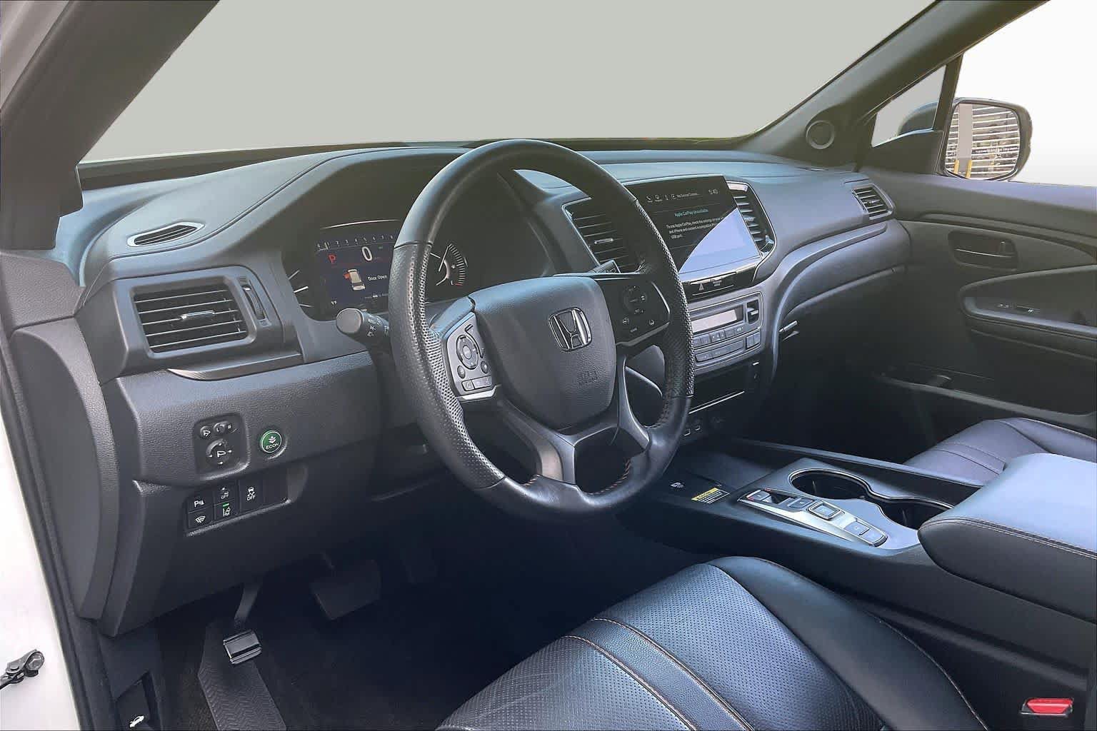 Used 2024 Honda Passport TrailSport image 17