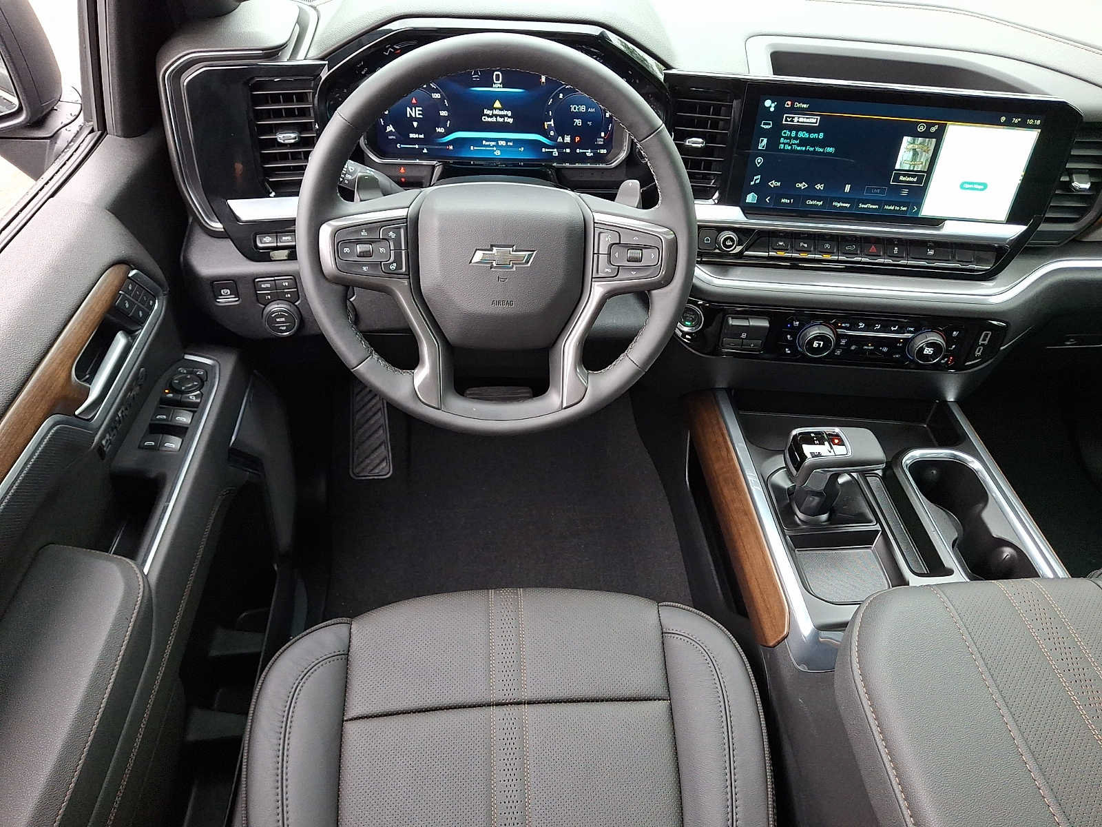Used 2026 Chevrolet Silverado 1500 High Country w/ High Country Premium Package AWD/4WD image 12