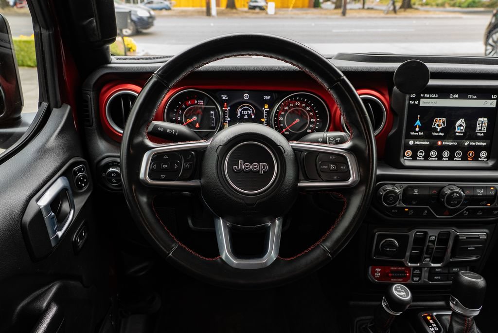 Used 2021 Jeep Gladiator Rubicon AWD/4WD image 13