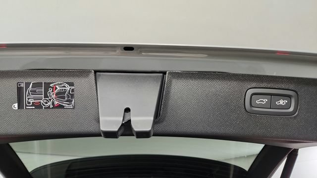 Certified 2026 Volvo XC90 B6 Ultra w/ Protection Package AWD/4WD image 47