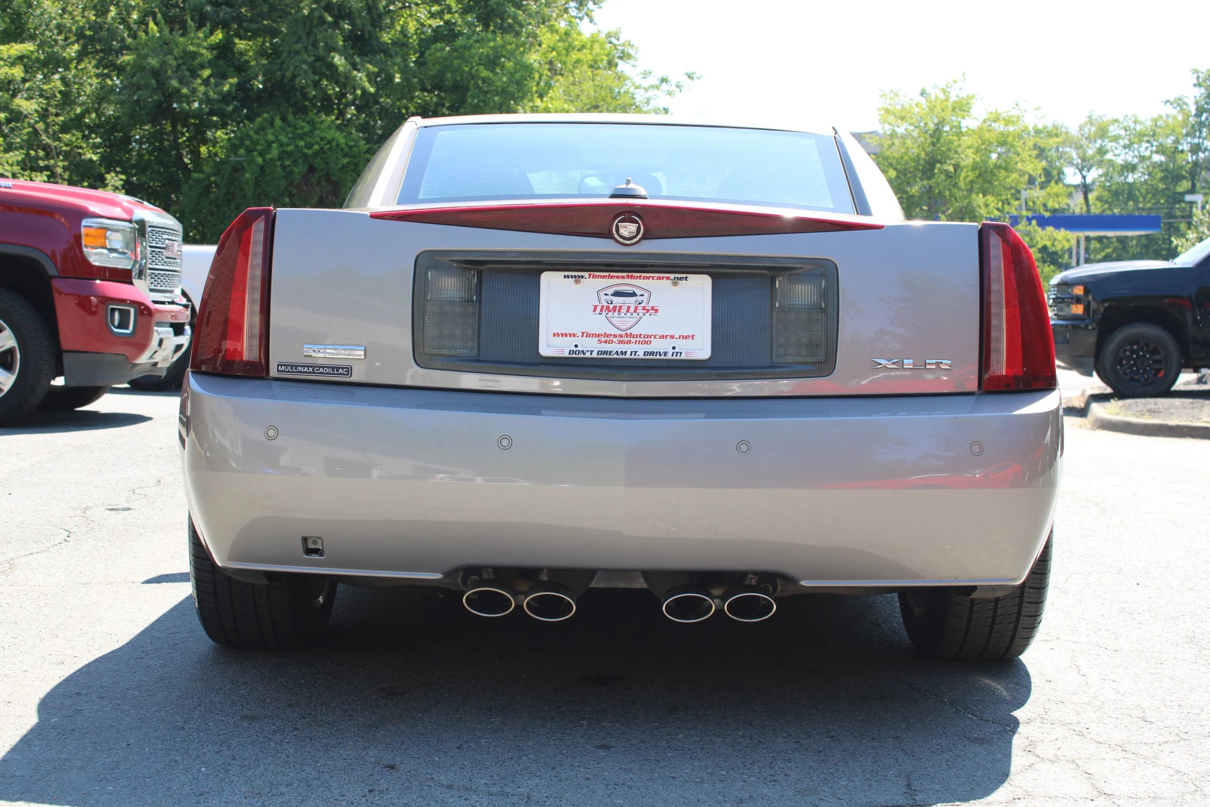 Used 2005 Cadillac XLR RWD image 5