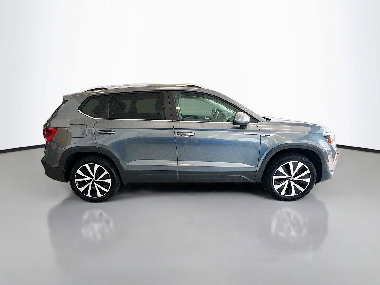 Used 2022 Volkswagen Taos SE AWD/4WD image 16