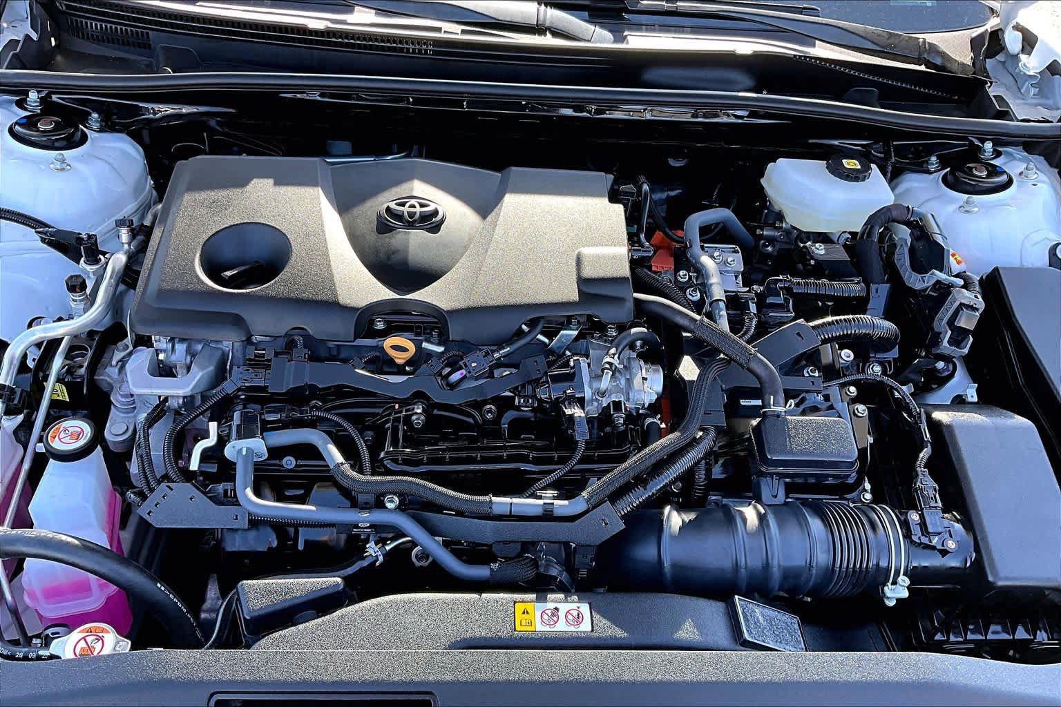 Used 2025 Toyota Camry SE FWD image 32