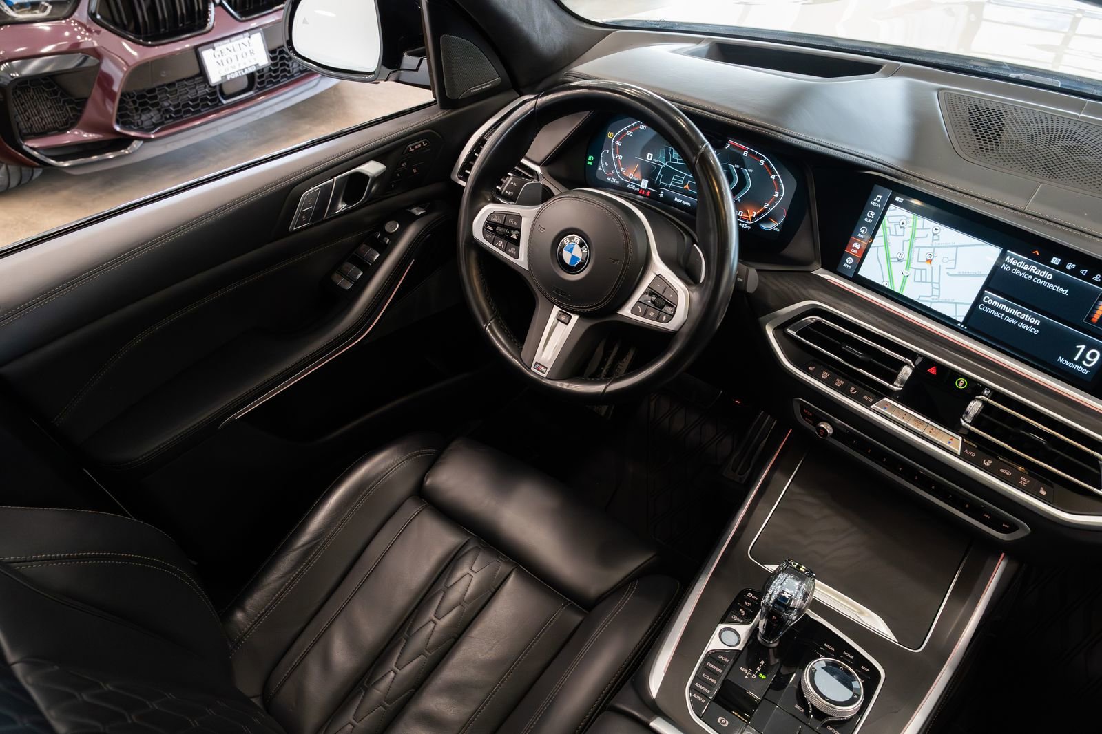 Used 2022 BMW X7 M50i image 10