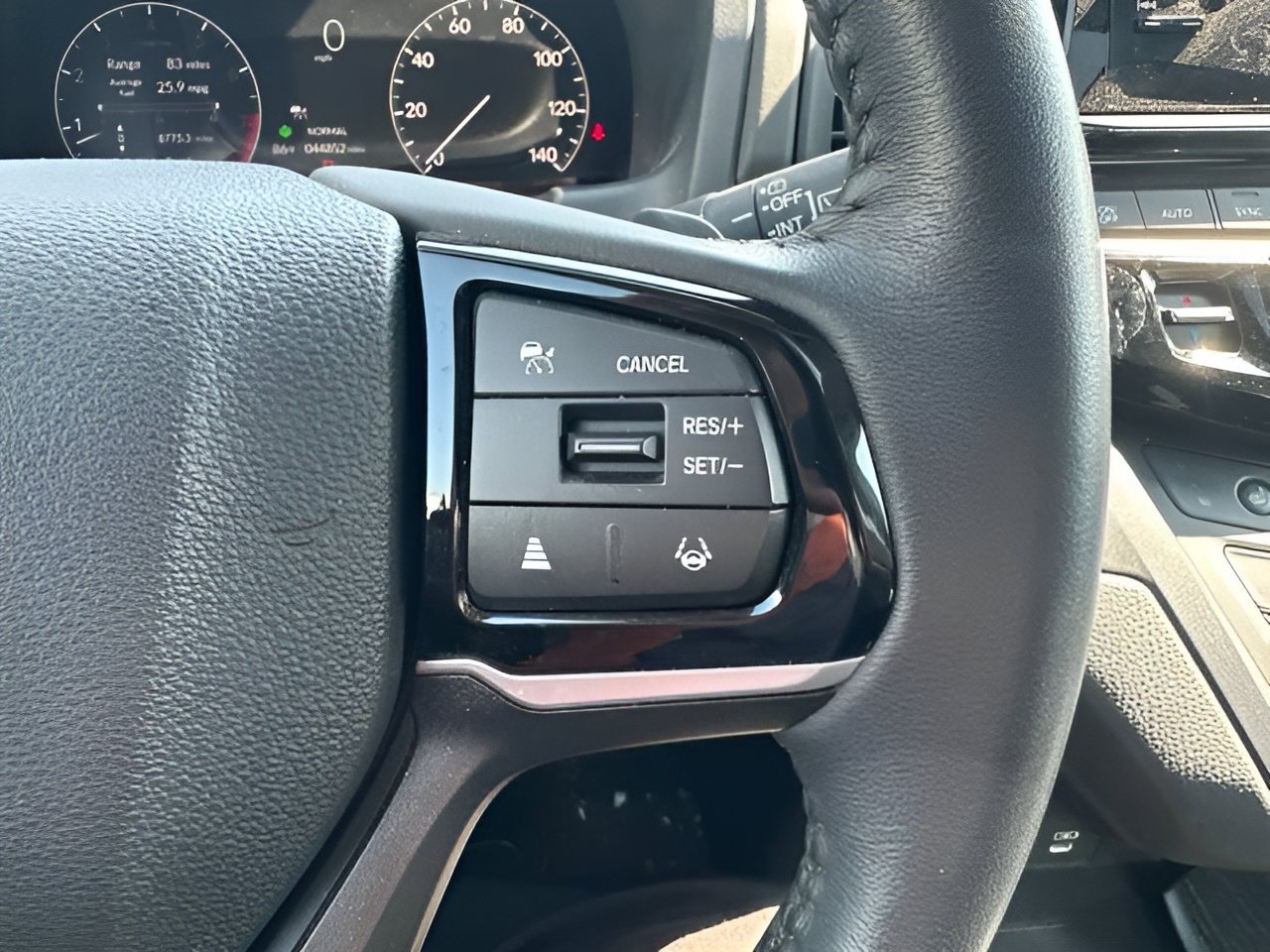 Used 2025 Honda Odyssey EX-L image 18