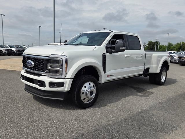 New 2026 Ford F450 Platinum w/ FX4 Off-Road Package AWD/4WD image 3