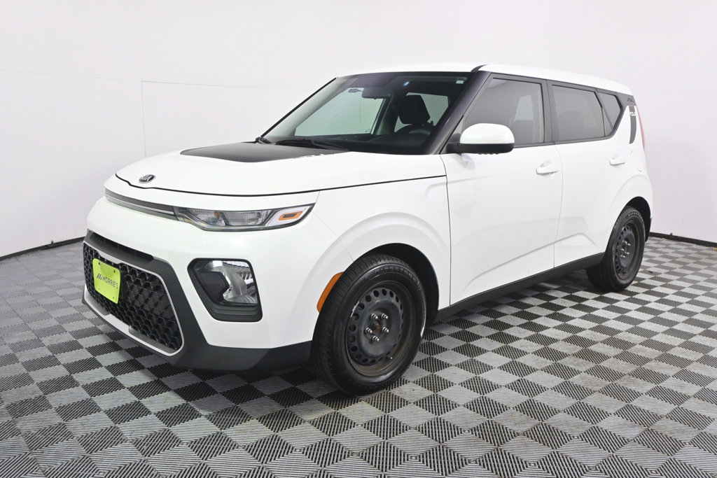 Used 2021 Kia Soul LX FWD image 2