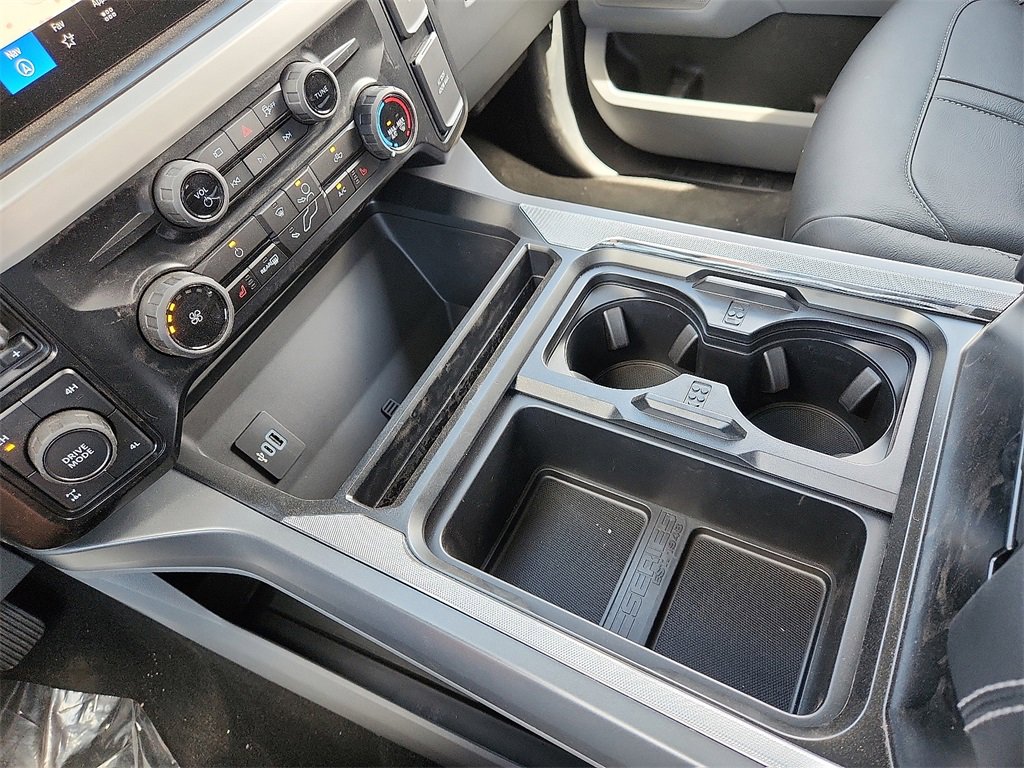 New 2025 Ford F250 XLT w/ Black Appearance Package image 24