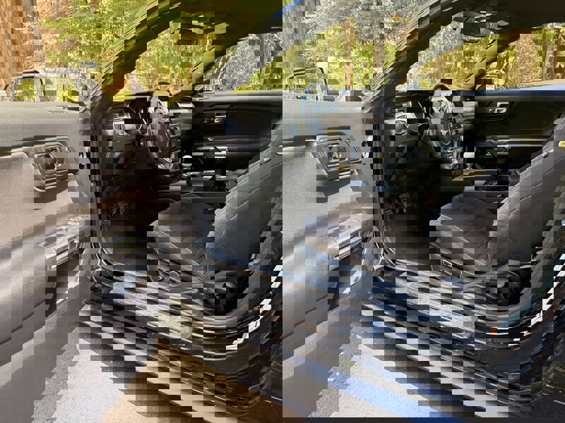 Used 2016 Ford Mustang GT image 9