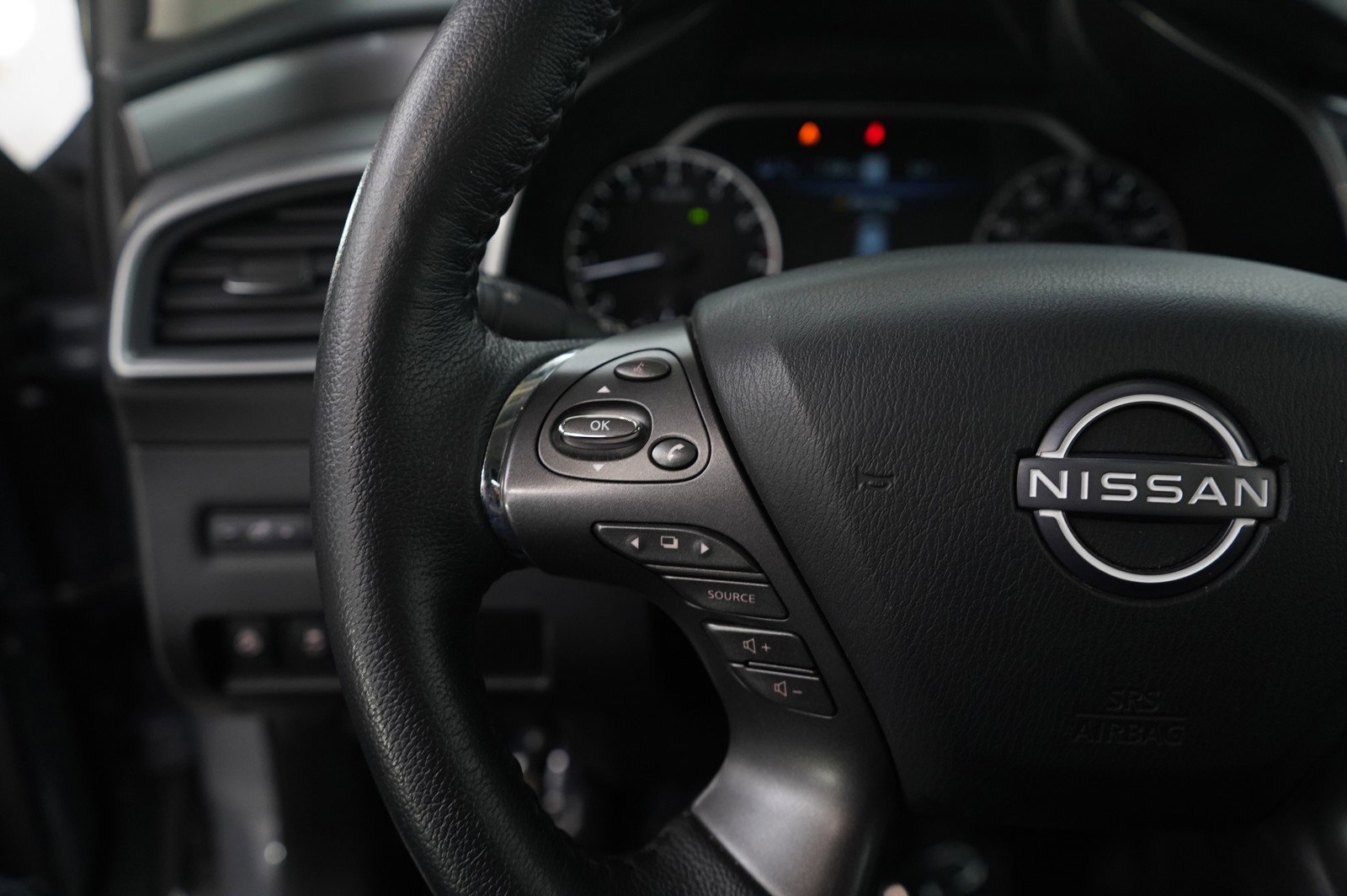 Used 2024 Nissan Murano SL image 17