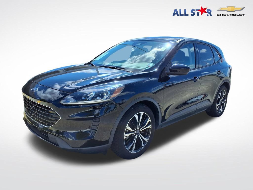 Used 2022 Ford Escape SE w/ SE Sport Appearance Package