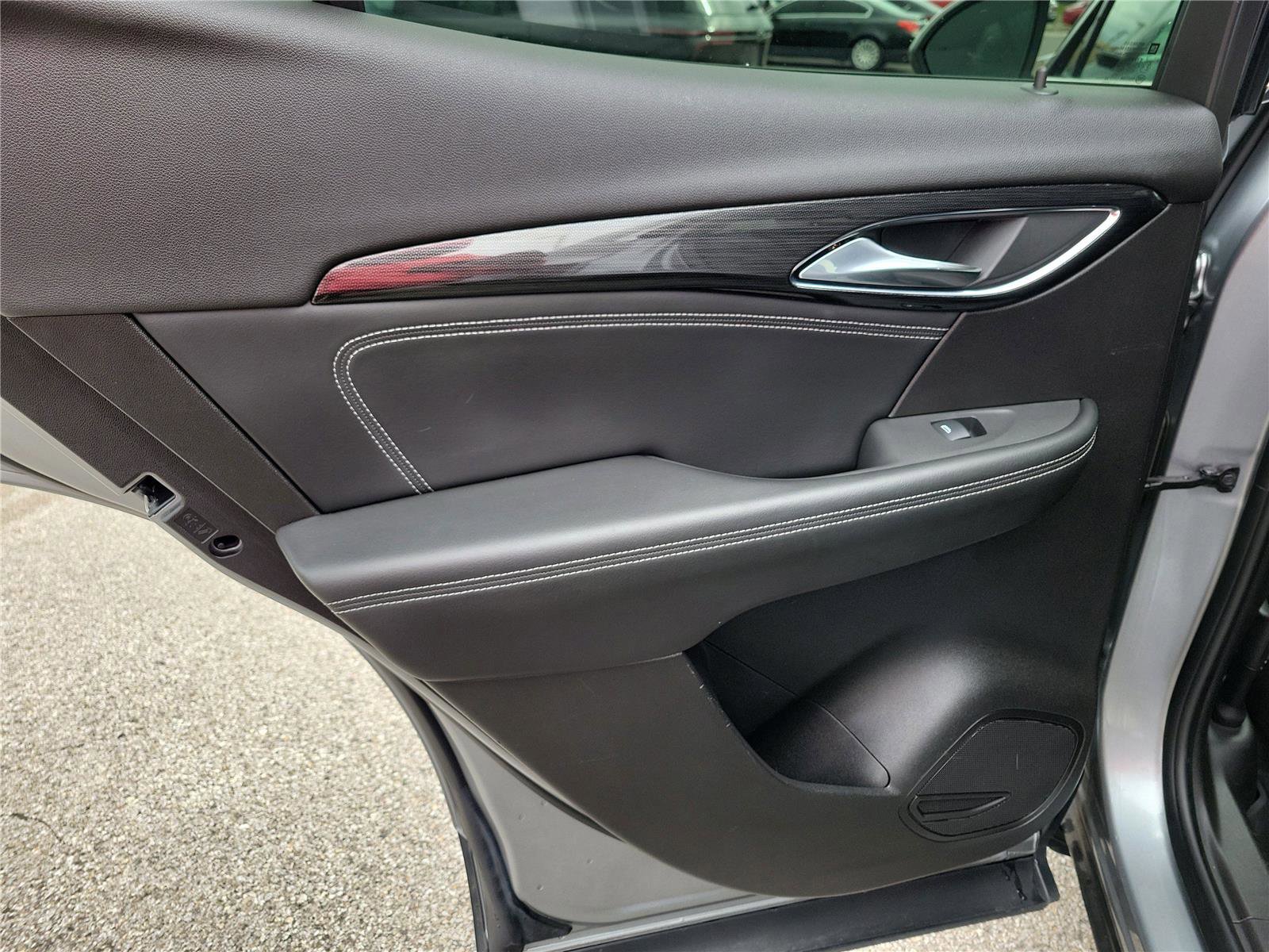 Used 2023 Buick Envision Preferred image 14