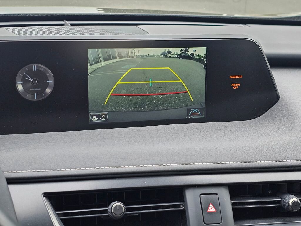 Used 2019 Lexus UX 250h w/ Premium Package image 34