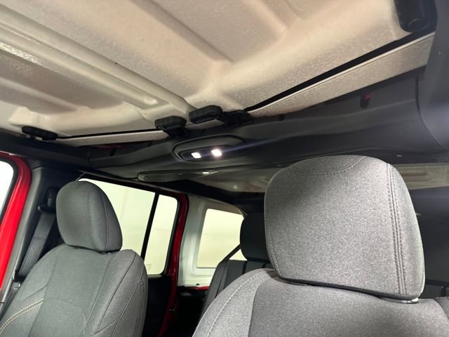Used 2024 Jeep Wrangler Unlimited w/ Convenience Group image 12