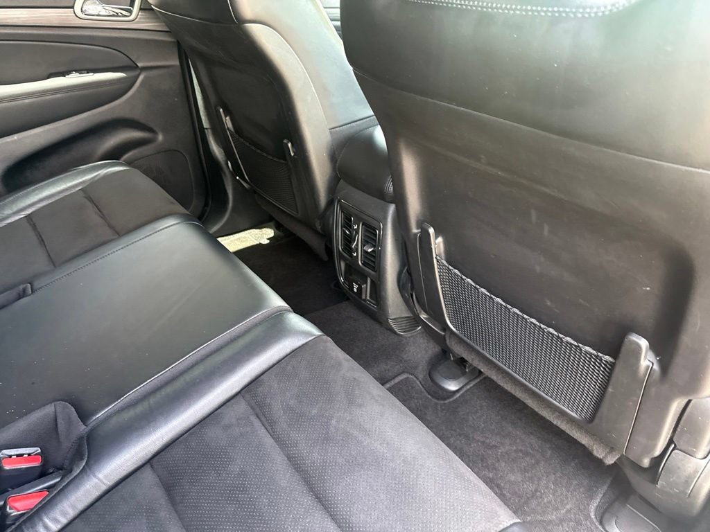 Used 2022 Jeep Grand Cherokee Laredo X AWD/4WD image 14