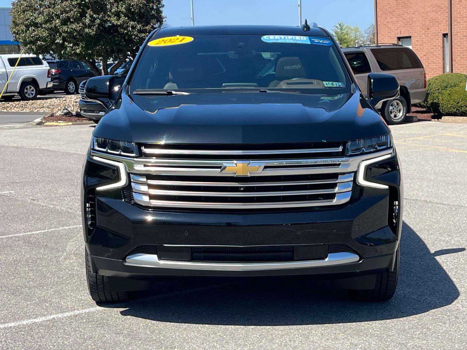 Used 2021 Chevrolet Tahoe High Country w/ Premium Package AWD/4WD image 2
