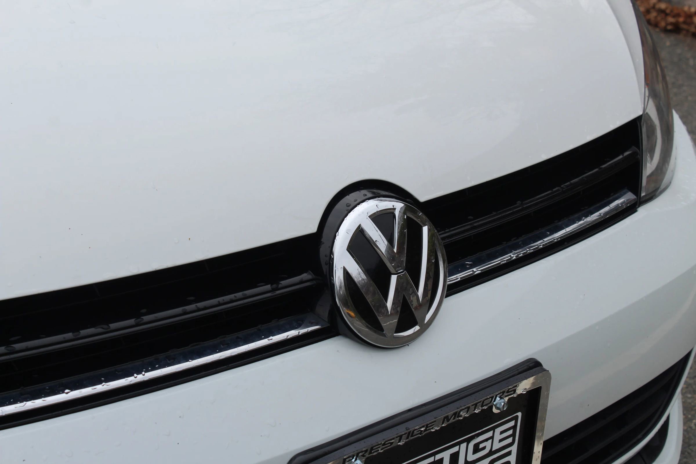 Used 2017 Volkswagen Golf Wolfsburg Edition image 38