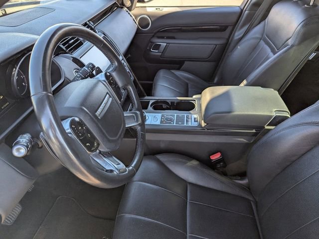 Used 2020 Land Rover Discovery SE image 22