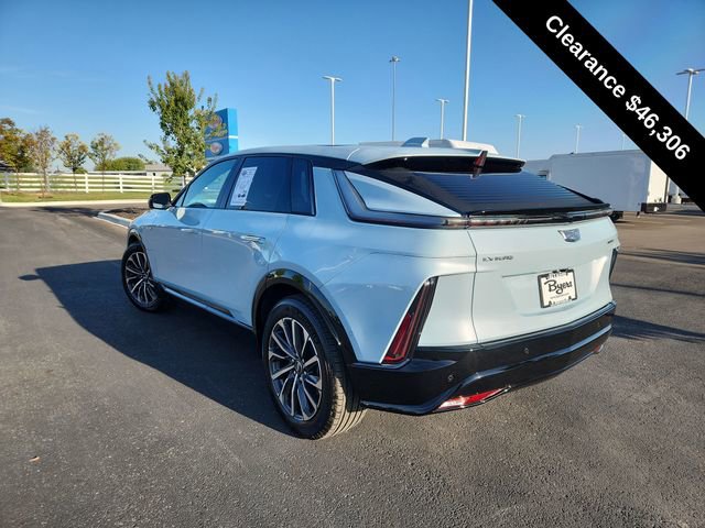 Used 2025 Cadillac Lyriq Sport image 6