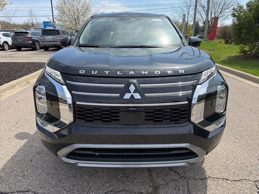 Used 2025 Mitsubishi Outlander SE AWD/4WD image 8