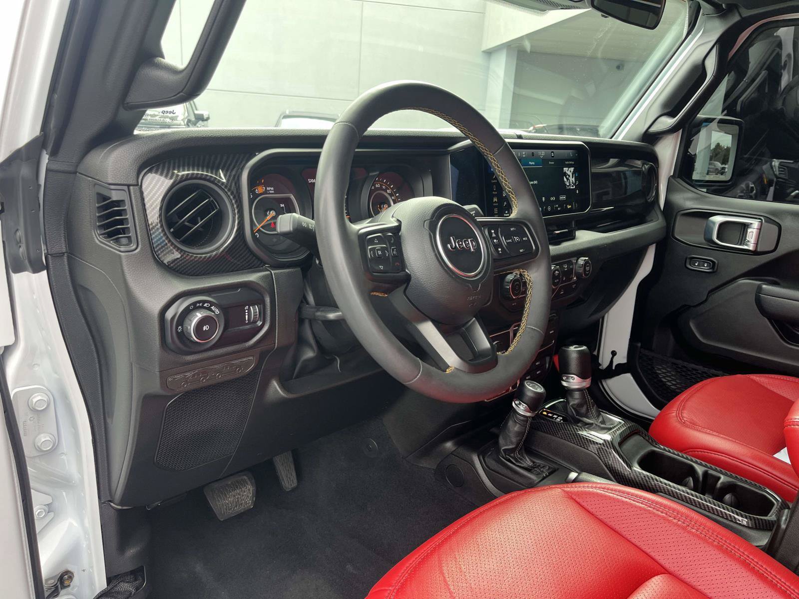 Used 2024 Jeep Wrangler Unlimited Sport AWD/4WD image 15