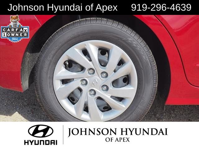 Used 2020 Hyundai Elantra SE w/ Cargo Package (C1) FWD image 11