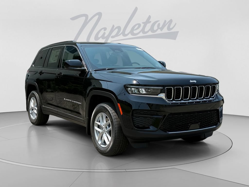 New 2026 Jeep Grand Cherokee Laredo X AWD/4WD image 3