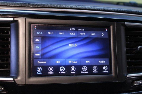 Used 2020 Chrysler Voyager Lxi image 27