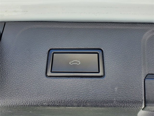 Used 2021 Volkswagen Atlas SE image 9