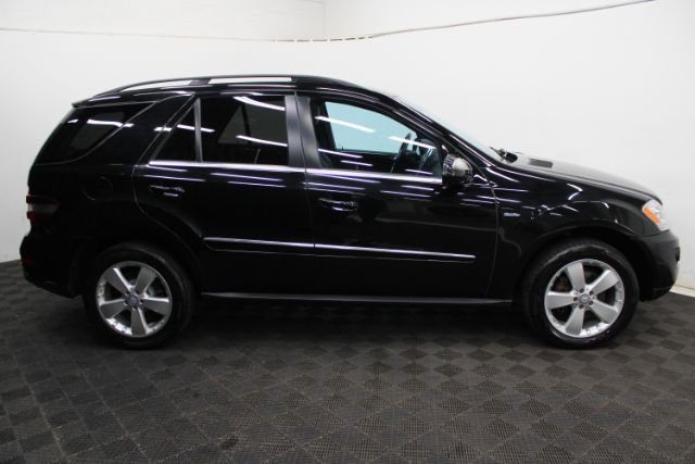 Used 2010 Mercedes-Benz ML 350 BlueTEC 4MATIC image 5
