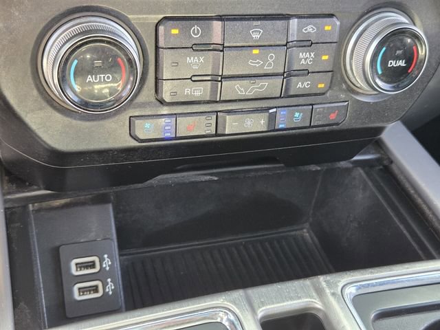 Used 2018 Ford F150 Platinum w/ Equipment Group 701A Luxury image 21