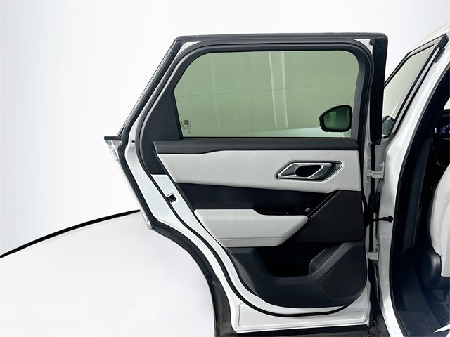 Used 2026 Land Rover Range Rover Velar Dynamic SE image 23