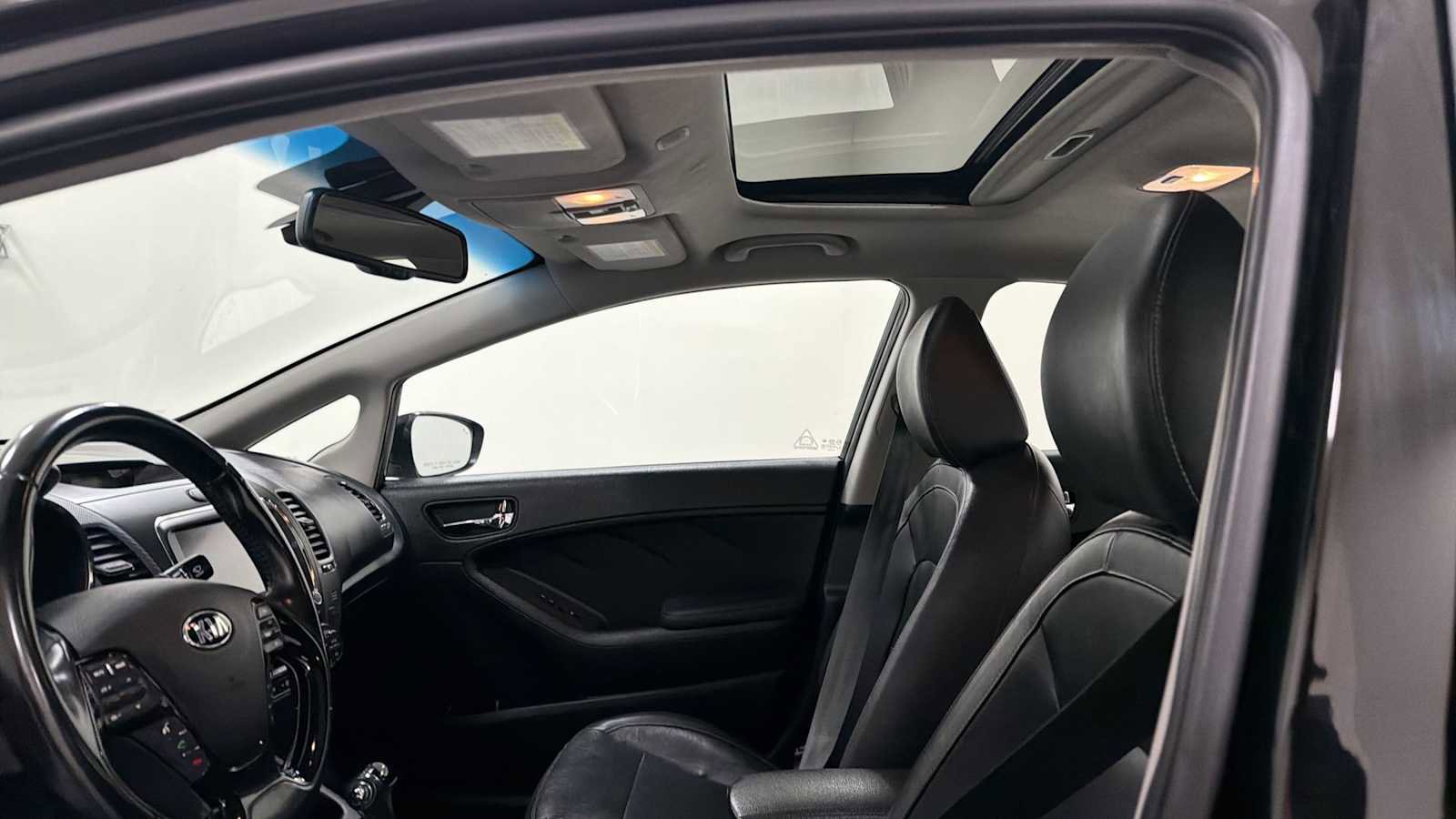 Used 2017 Kia Forte EX w/ EX Premium Plus Package image 23