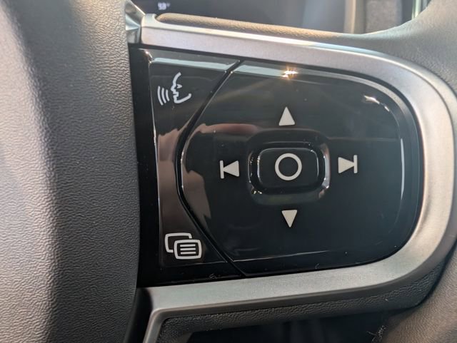 New 2026 Volvo XC90 T8 Plus w/ Protection Package Premier image 18