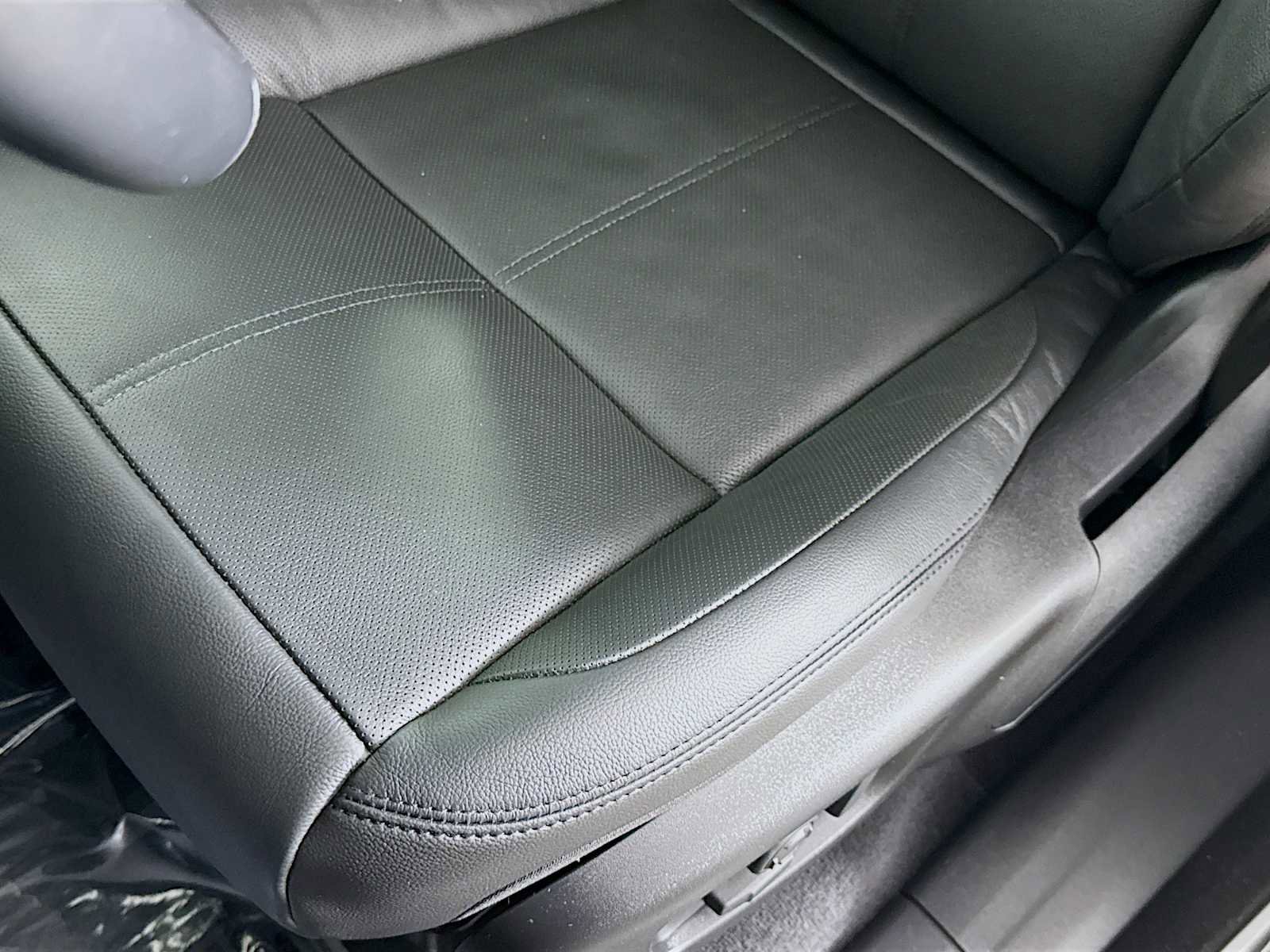 Used 2026 Land Rover Range Rover Velar Dynamic SE image 20