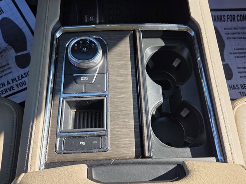 Used 2024 Ford Expedition Limited RWD image 20