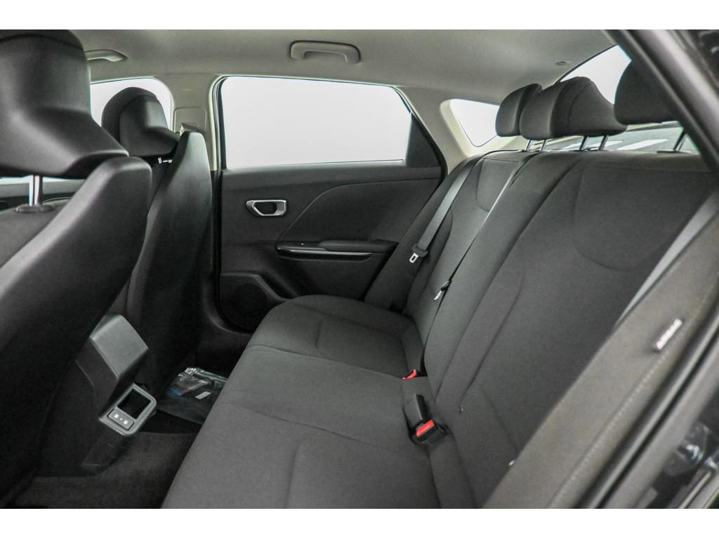 New 2026 Kia K4 FWD image 12