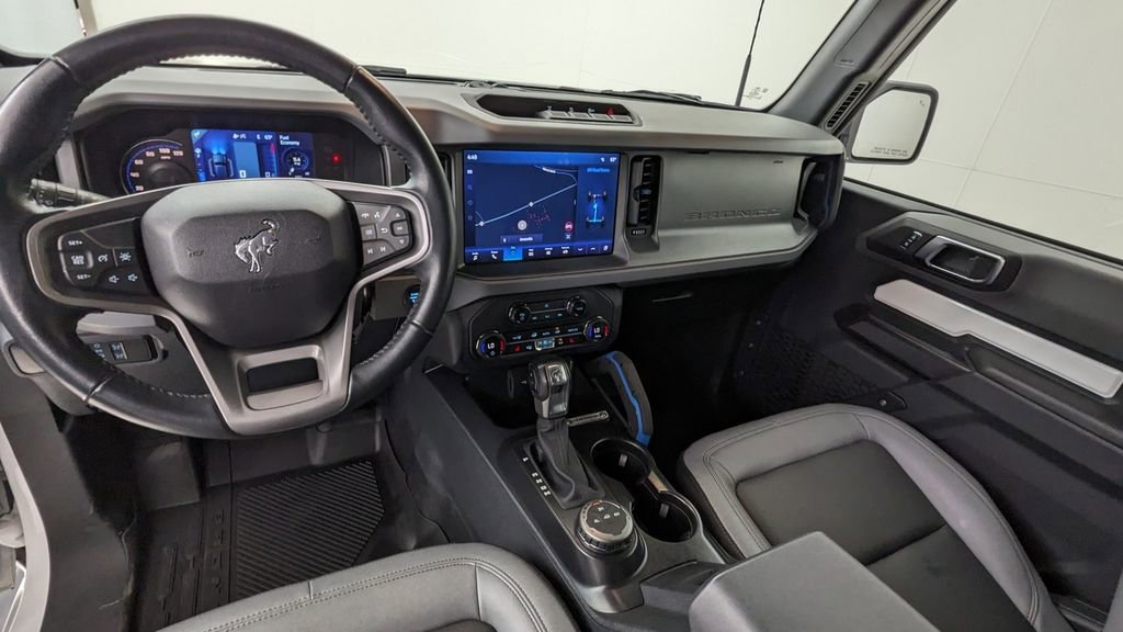 Certified 2024 Ford Bronco Black Diamond image 3