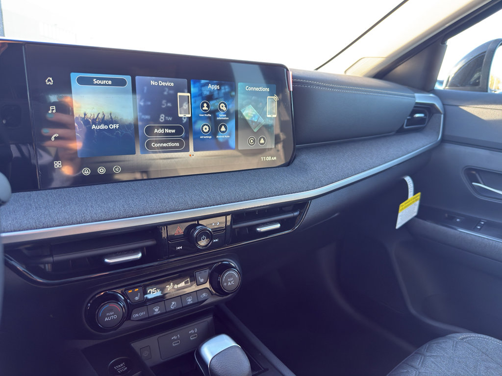 New 2026 Nissan Kicks SV w/ SV Premium Package image 21