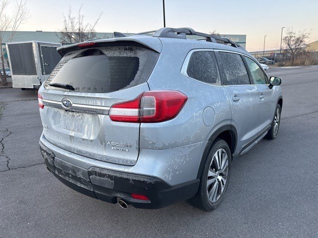 Used 2022 Subaru Ascent Limited w/ Technology Package image 3
