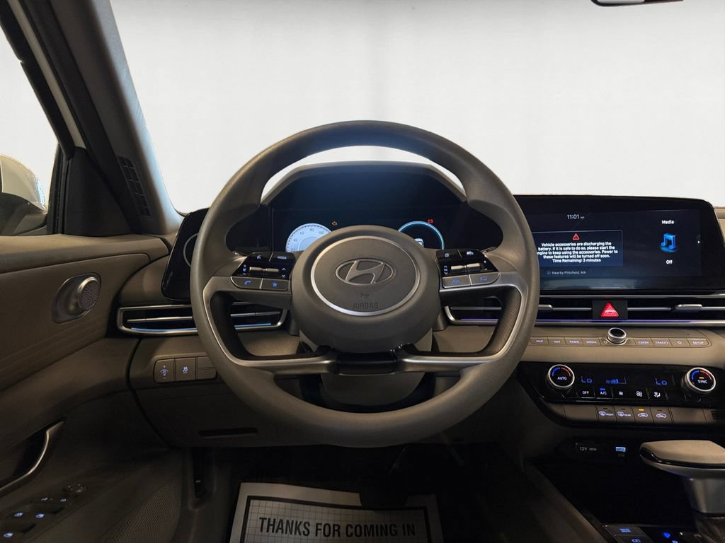 Certified 2024 Hyundai Elantra SEL FWD image 13