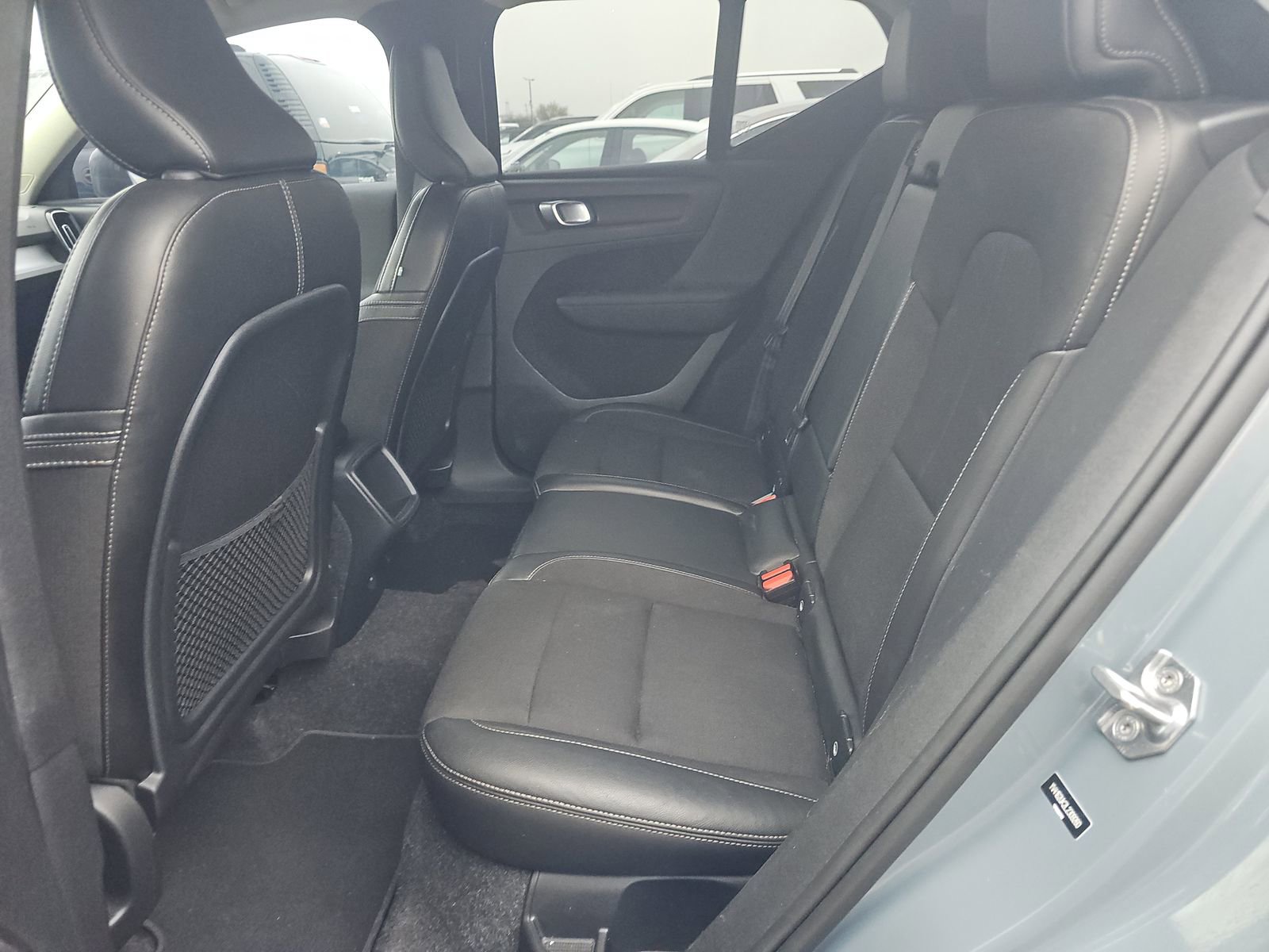 Used 2020 Volvo XC40 T5 Momentum image 17