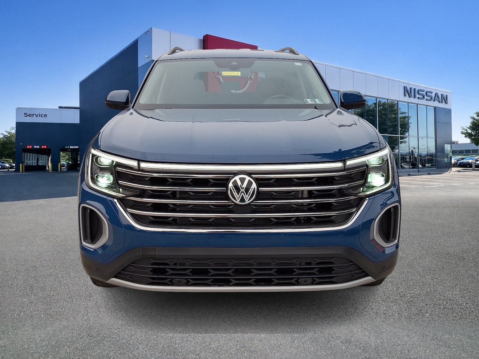 Used 2026 Volkswagen Atlas SE AWD/4WD image 2