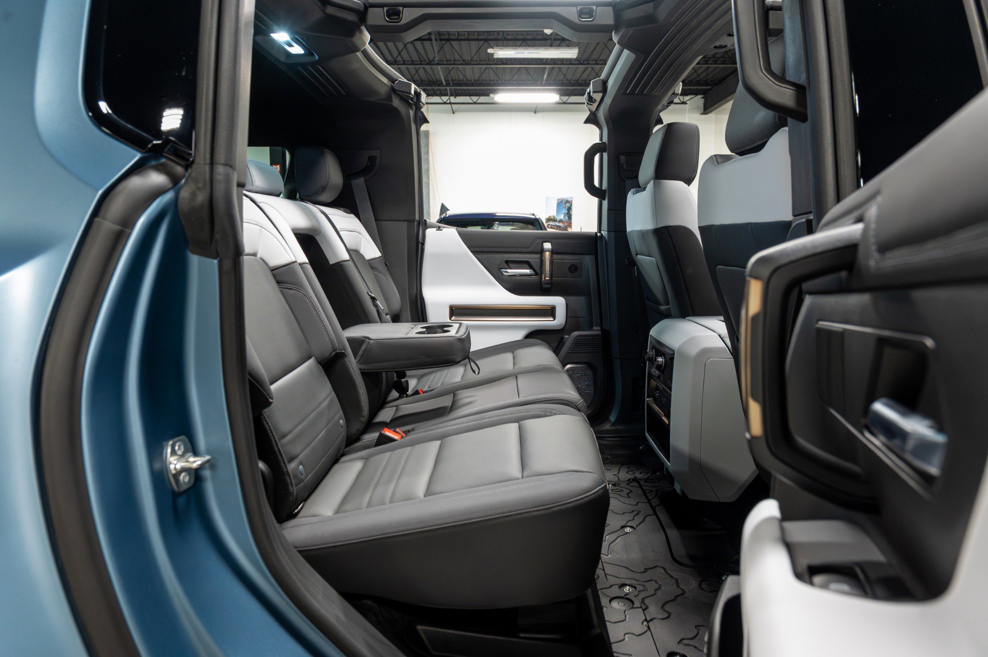 Used 2024 GMC Hummer EV 3X w/ Omega Edition image 29