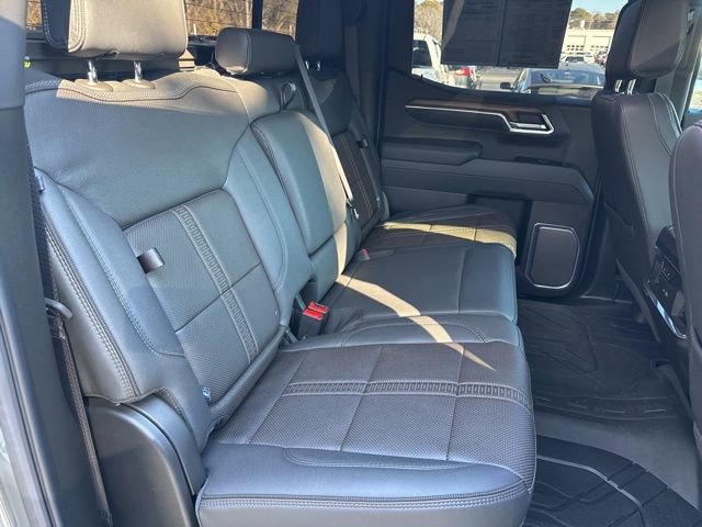 Used 2025 Chevrolet Silverado 1500 High Country image 29