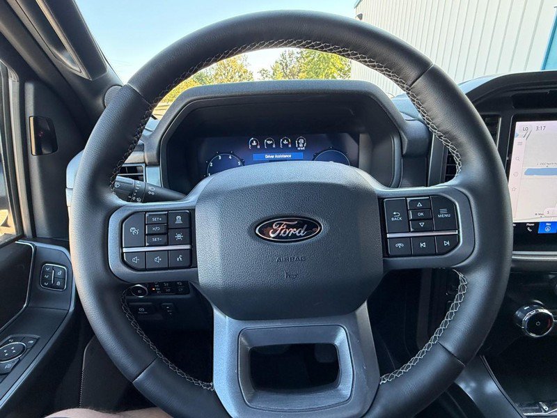 Used 2025 Ford F150 Lariat AWD/4WD image 30