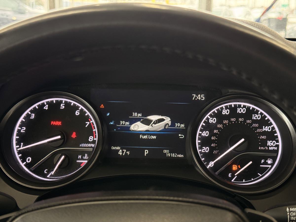Used 2023 Toyota Camry SE AWD/4WD image 45